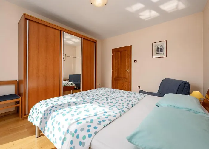 Apartments Gulic